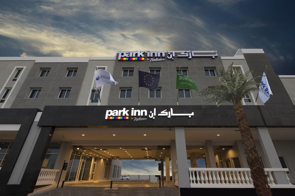 Park Inn By Radisson Jubail Industrial City Esterno foto