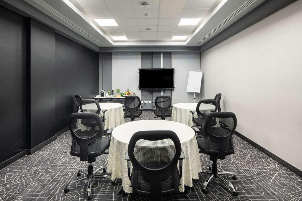 Park Inn By Radisson Jubail Industrial City Servizi foto