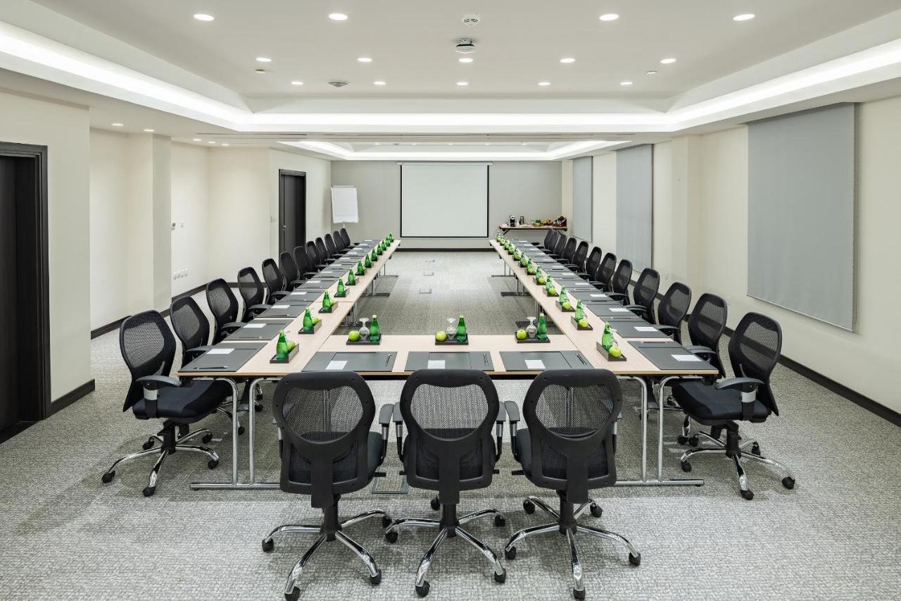 Park Inn By Radisson Jubail Industrial City Esterno foto